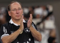 “Soy el hombre perfecto” – John Textor, excopropietario del Crystal Palace, planea comprar un club de la Bundesliga