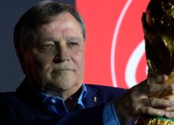 La lealtad podría ser fatal para la defensa del título de Argentina en la Copa del Mundo, afirma el campeón de 1978